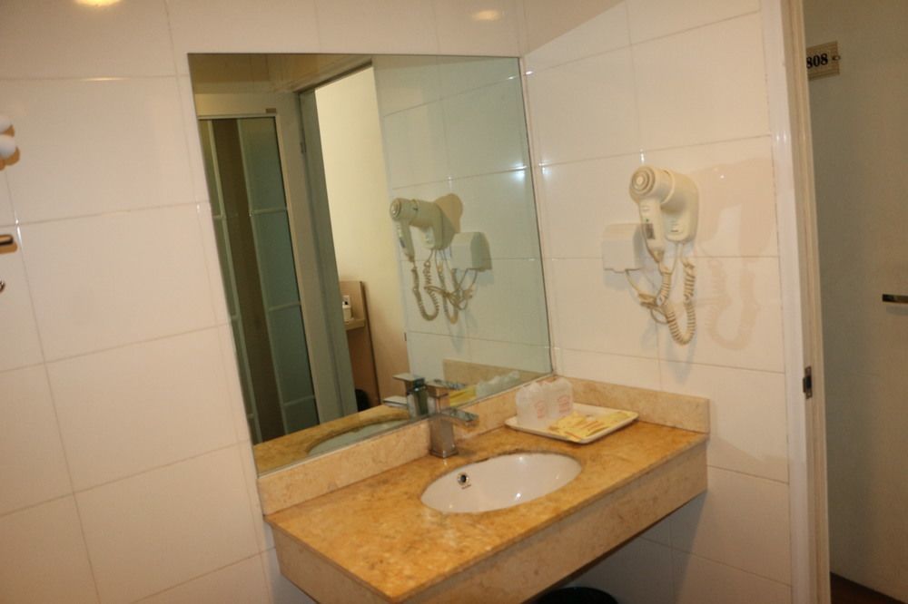 Yixin Business Hotel Kanton Zewnętrze zdjęcie